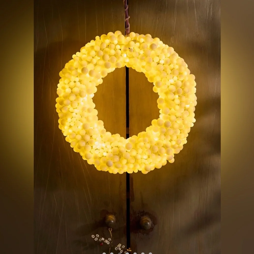 Anthropologie Stargazer Cherry Ball 2-Function Light Wreath, NIB